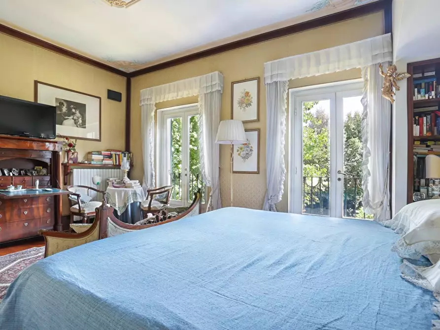 Immagine 15 di Villa in vendita  a Capannori