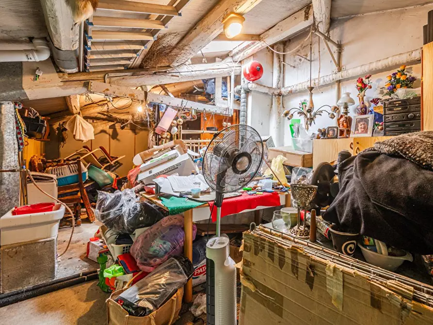 Immagine 34 di Appartamento in vendita  a Modena