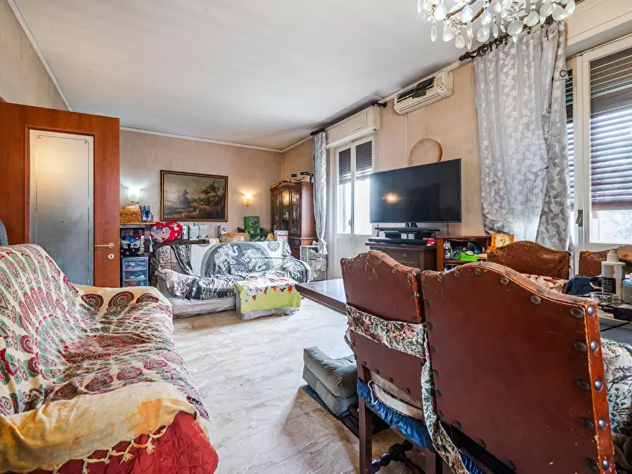 Immagine 4 di Appartamento in vendita  a Modena