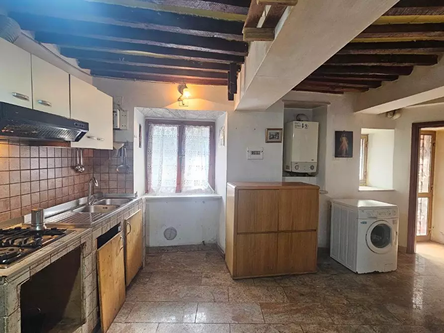 Immagine 2 di Terratetto in vendita  a Carrara