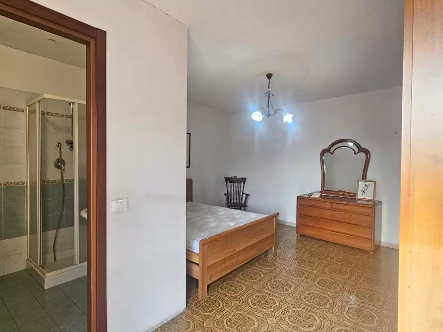 Immagine 27 di Terratetto in vendita  a Carrara