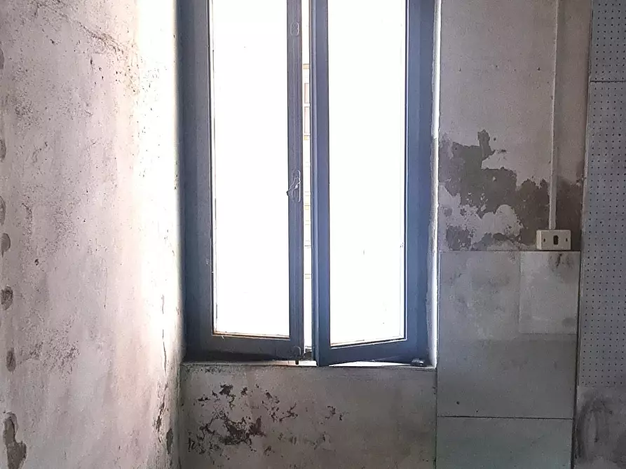 Immagine 8 di Laboratorio in vendita  a Piombino