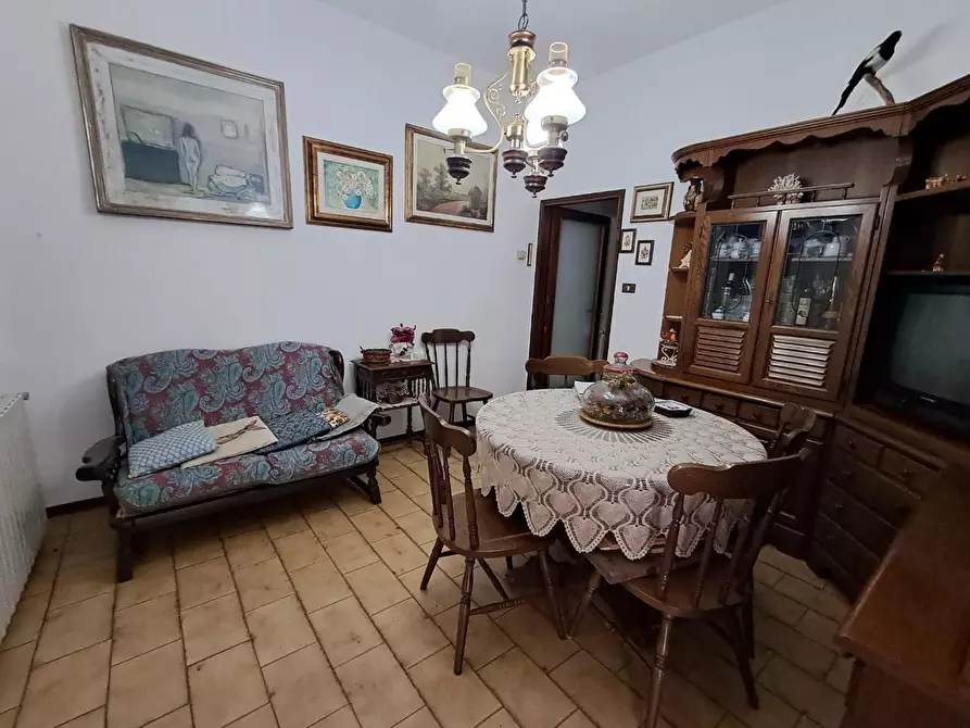 Immagine 1 di Appartamento in vendita  a Santa Maria A Monte