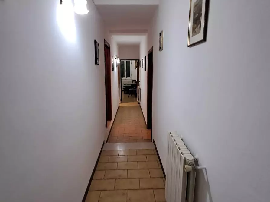 Immagine 12 di Appartamento in vendita  a Santa Maria A Monte