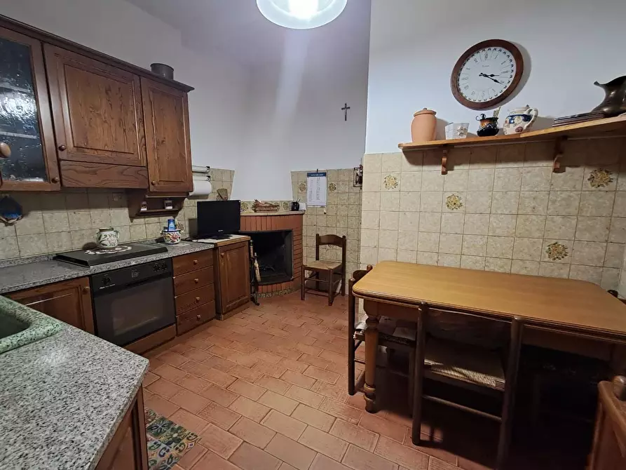 Immagine 3 di Appartamento in vendita  a Santa Maria A Monte