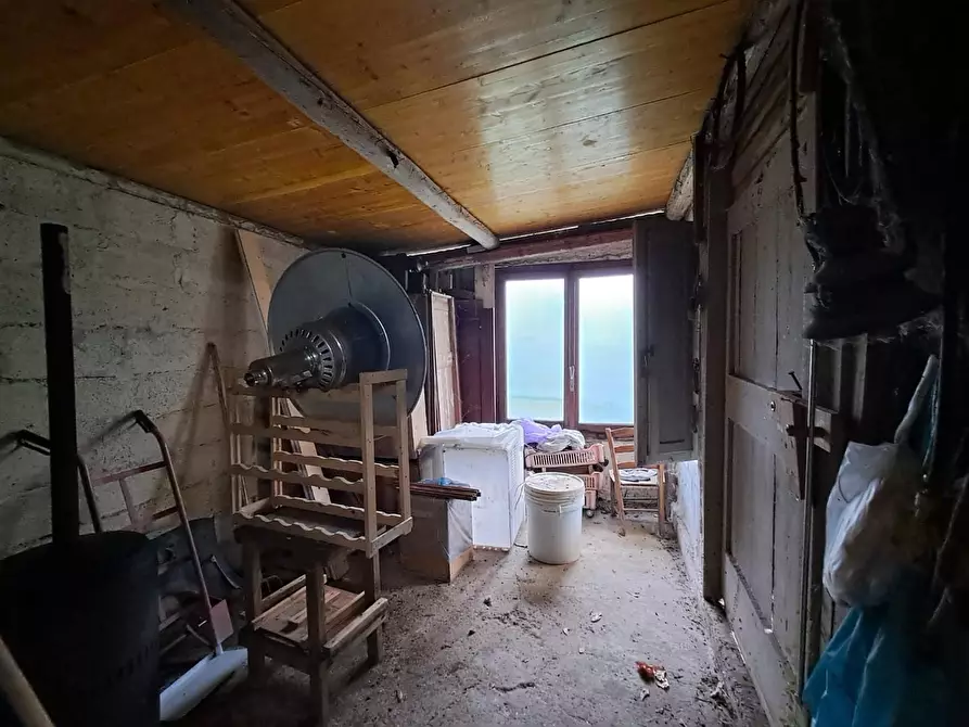 Immagine 15 di Appartamento in vendita  a Santa Maria A Monte