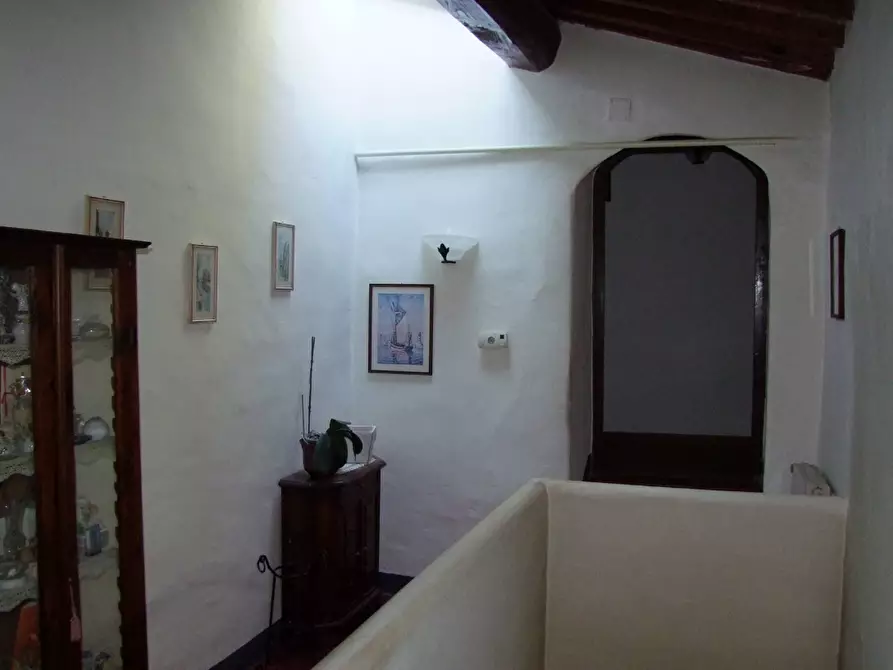 Immagine 14 di Casa colonica in vendita  a Rufina