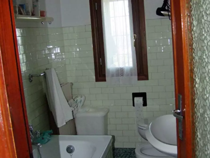 Immagine 12 di Casa colonica in vendita  a Rufina