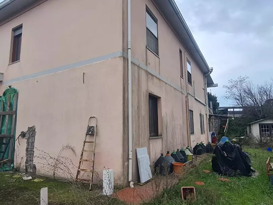 Immagine 5 di Porzione di casa in vendita  a Rosignano Marittimo