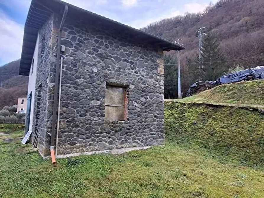 Immagine 4 di Rustico / casale in vendita  a Coreglia Antelminelli