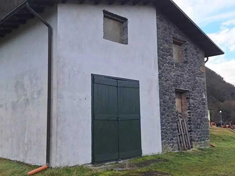 casa semindipendente a Coreglia Antelminelli in zona Piano di Coreglia