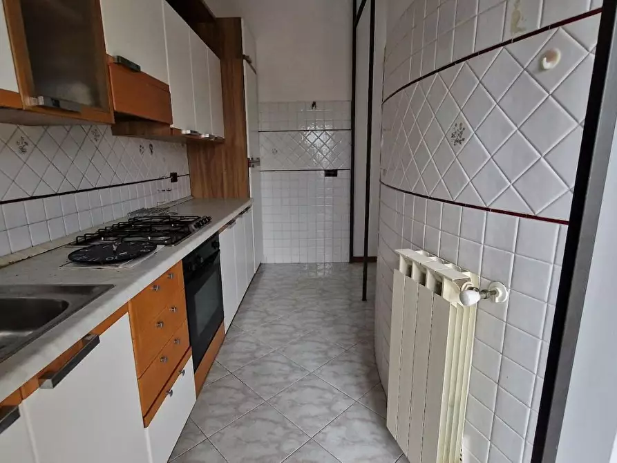 Immagine 8 di Appartamento in vendita  a Massa