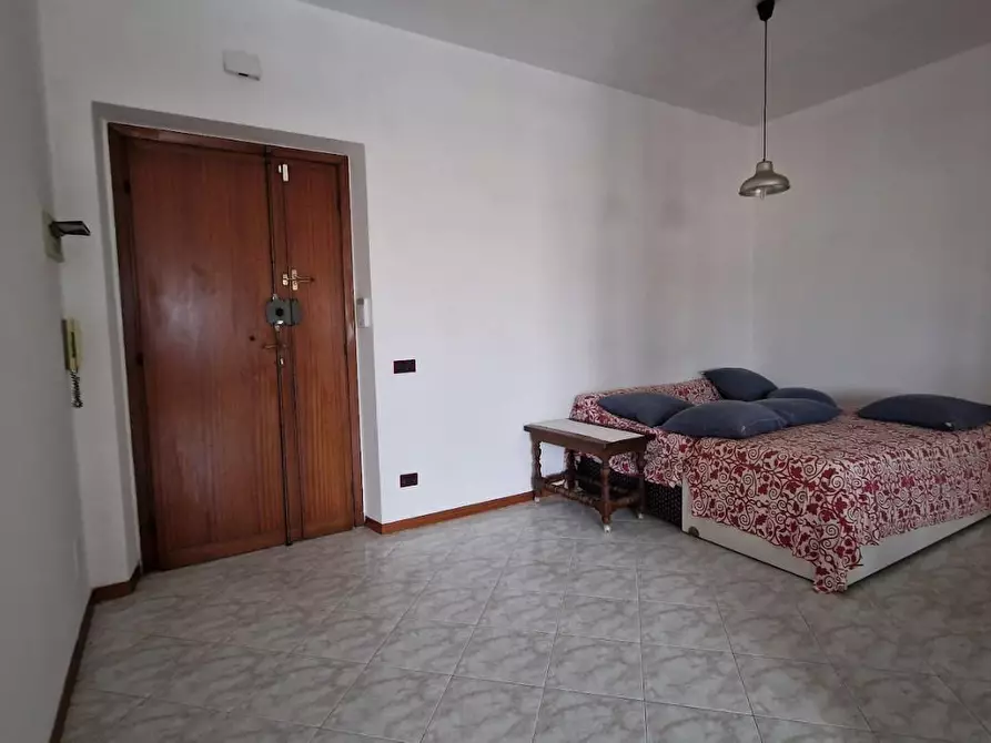 Immagine 12 di Appartamento in vendita  a Massa