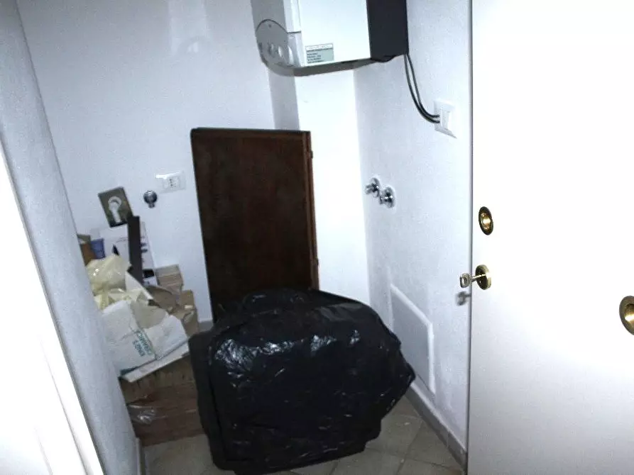 Immagine 7 di Appartamento in vendita  a Lucca