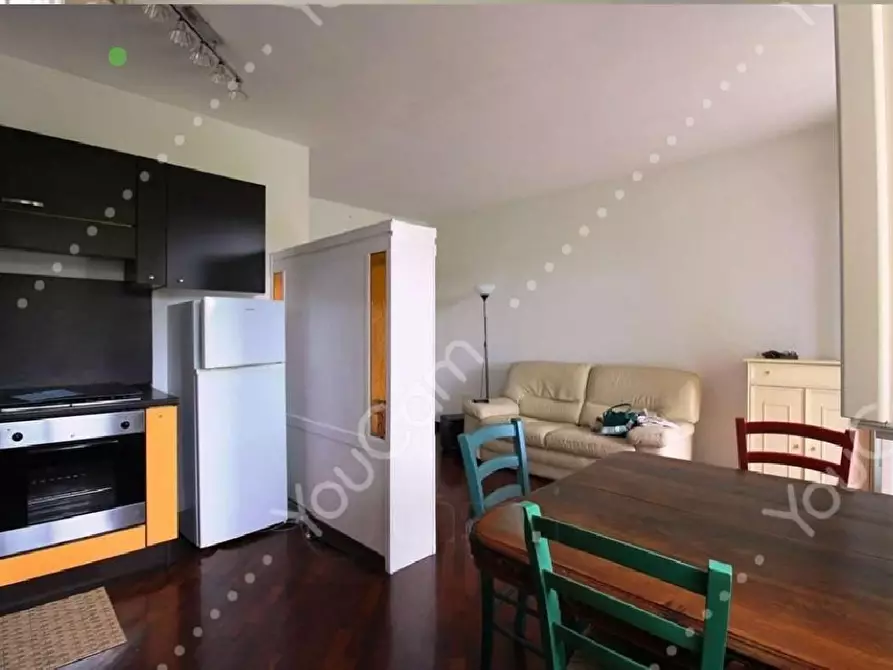 Immagine 3 di Appartamento in vendita  a Lucca