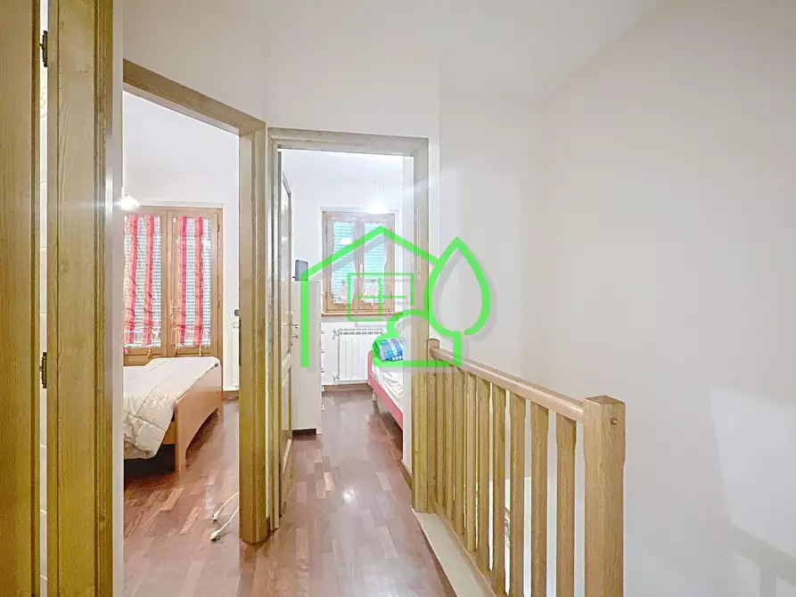 Immagine 21 di Casa trifamiliare in vendita  a Camaiore