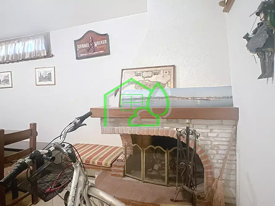 Immagine 6 di Casa trifamiliare in vendita  a Camaiore