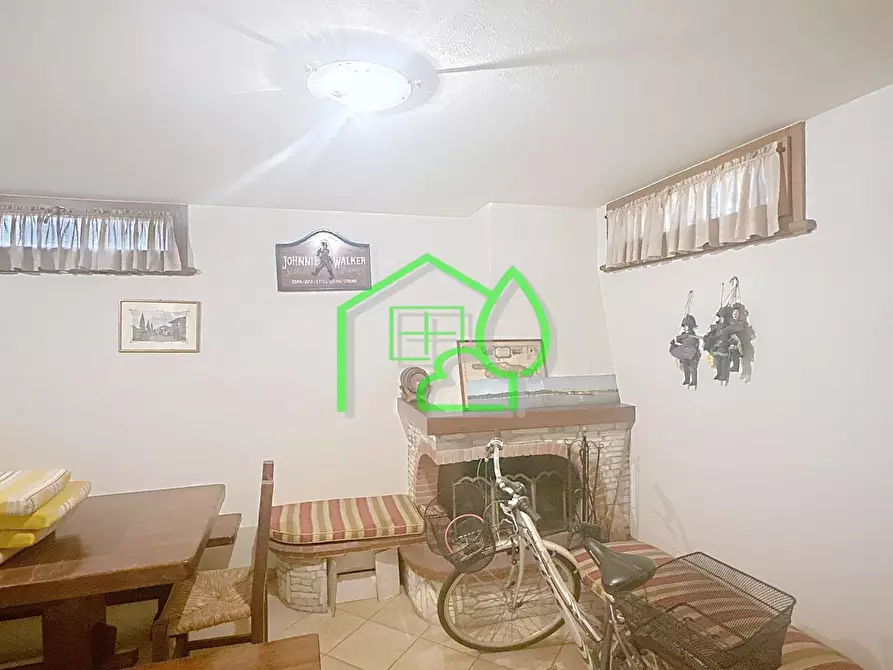 Immagine 5 di Casa trifamiliare in vendita  a Camaiore