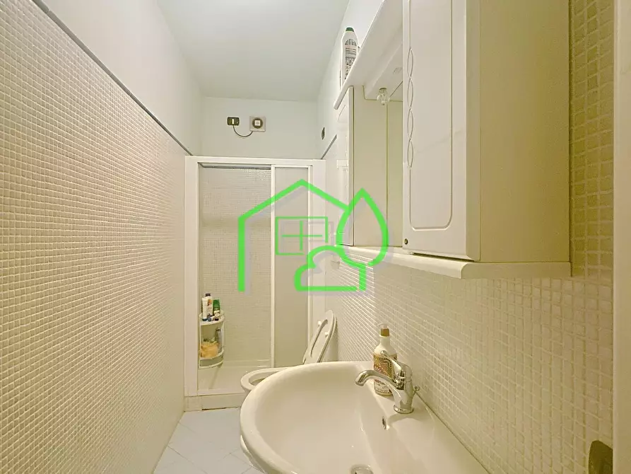 Immagine 4 di Casa trifamiliare in vendita  a Camaiore