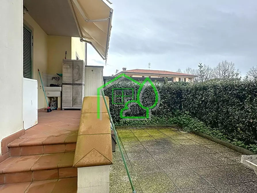 Immagine 24 di Casa trifamiliare in vendita  a Camaiore