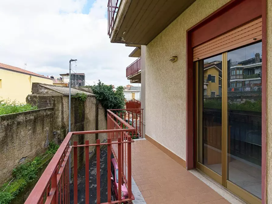 Immagine 18 di Appartamento in vendita  a Aci Catena