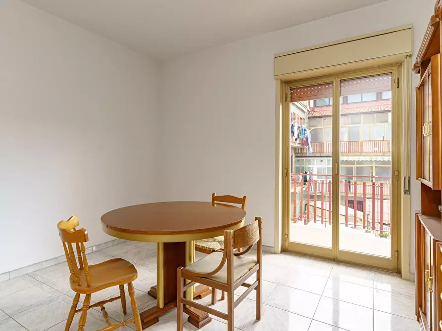 Immagine 4 di Appartamento in vendita  a Aci Catena