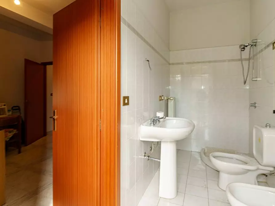 Immagine 16 di Appartamento in vendita  a Aci Catena