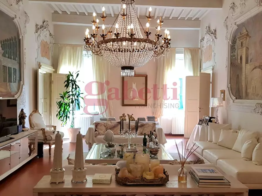 Immagine 1 di Appartamento in vendita  a Pisa