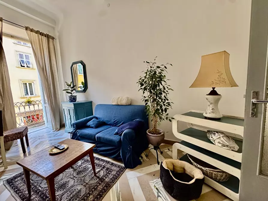 Immagine 1 di Appartamento in vendita  a Massa