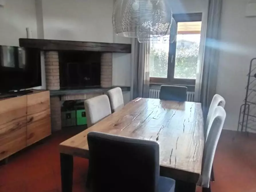 Immagine 45 di Villa in vendita  a Montignoso