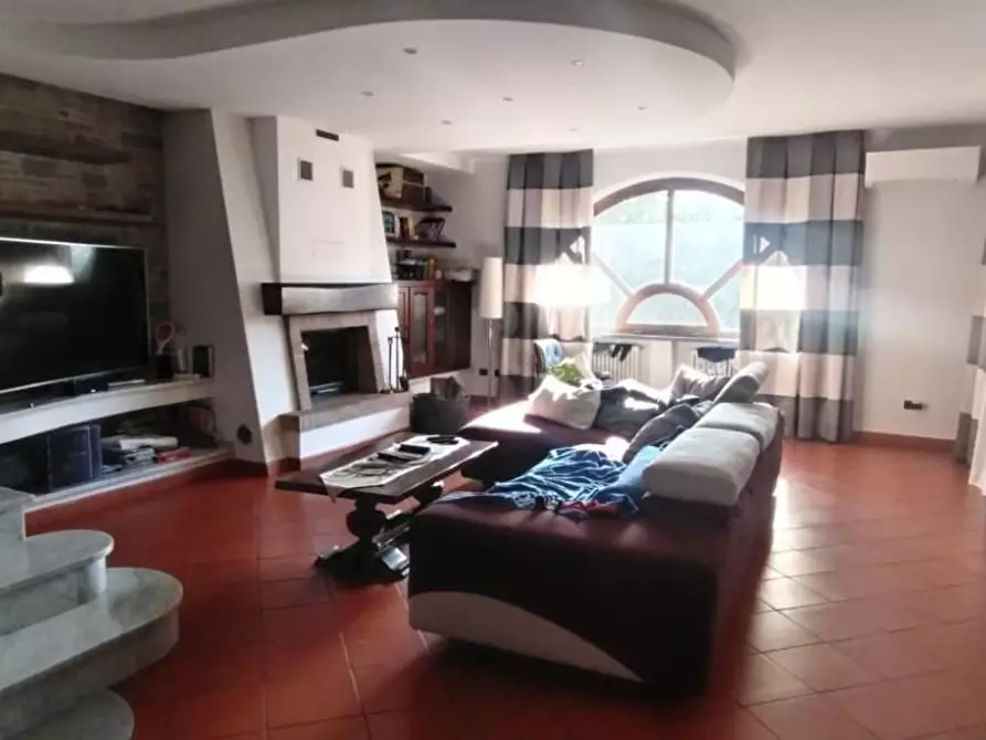 Immagine 16 di Villa in vendita  a Montignoso