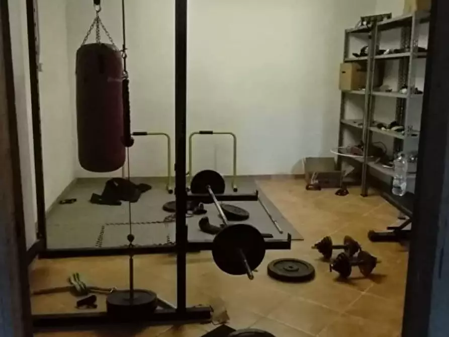 Immagine 7 di Villa in vendita  a Montignoso