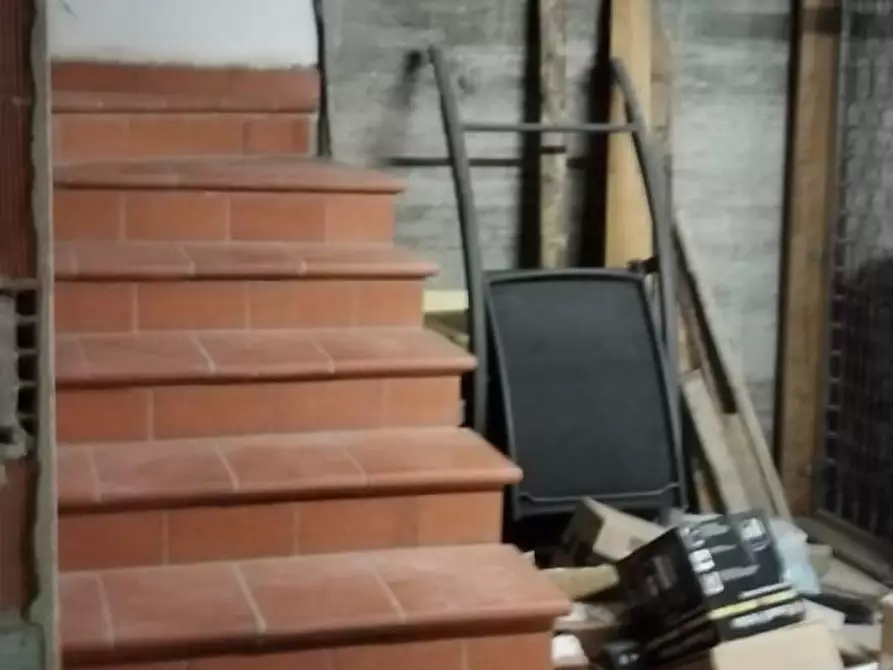 Immagine 8 di Villa in vendita  a Montignoso