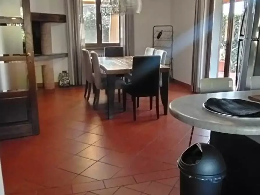 Immagine 41 di Villa in vendita  a Montignoso