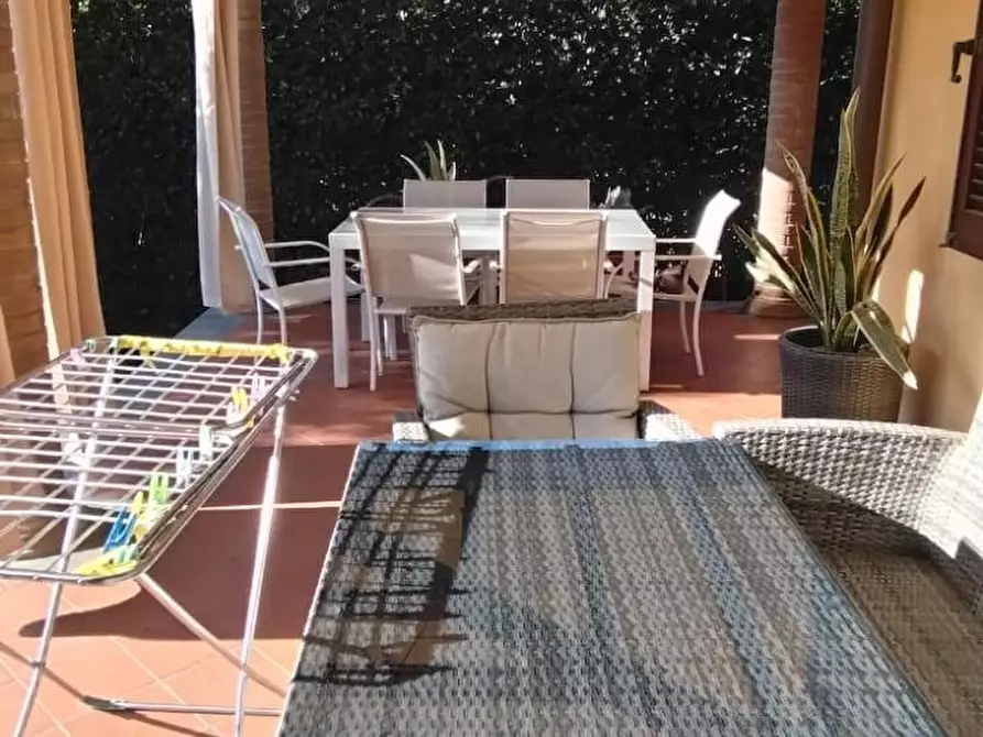 Immagine 9 di Villa in vendita  a Montignoso