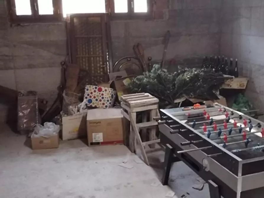 Immagine 49 di Villa in vendita  a Montignoso