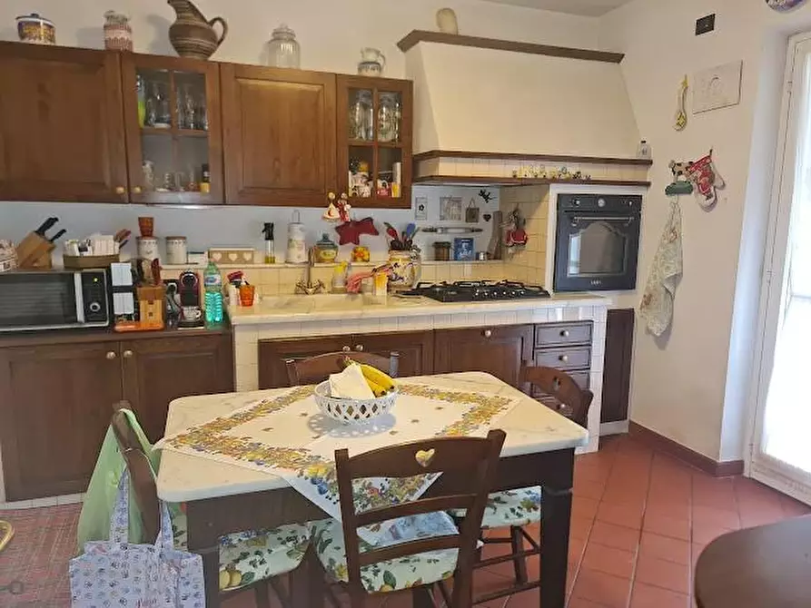 Immagine 3 di Casa bifamiliare in vendita  a Carrara
