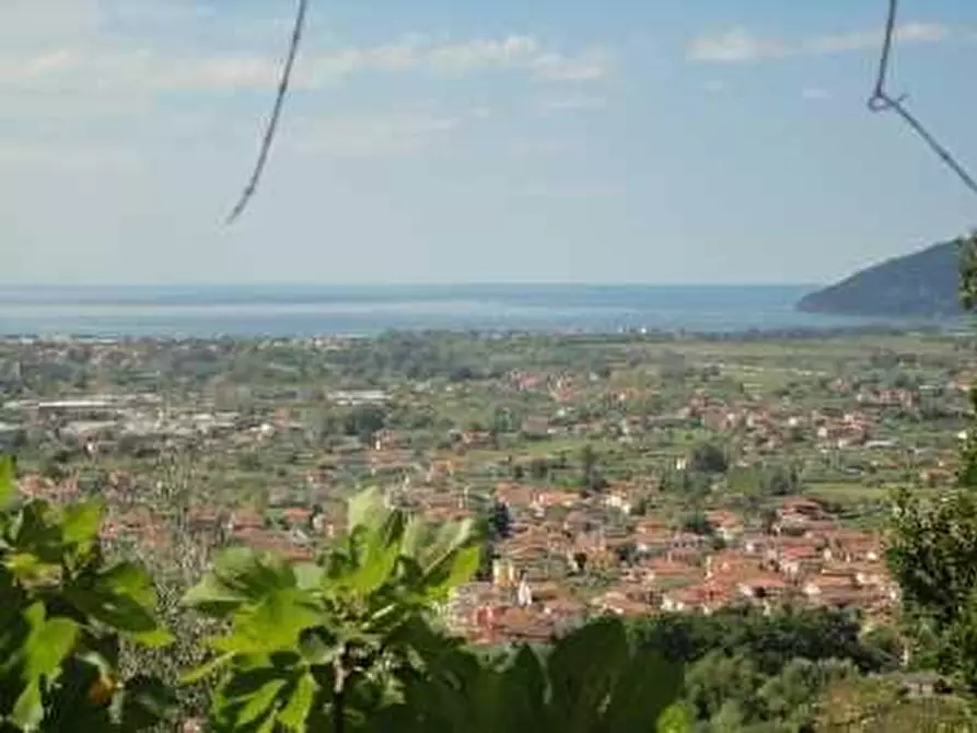 Immagine 24 di Casa bifamiliare in vendita  a Carrara