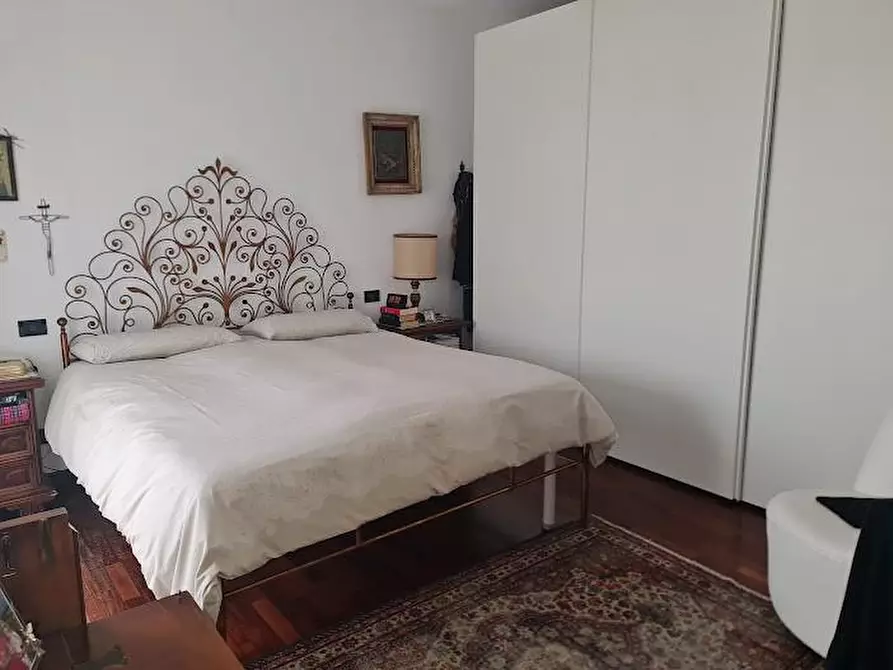 Immagine 5 di Casa bifamiliare in vendita  a Carrara