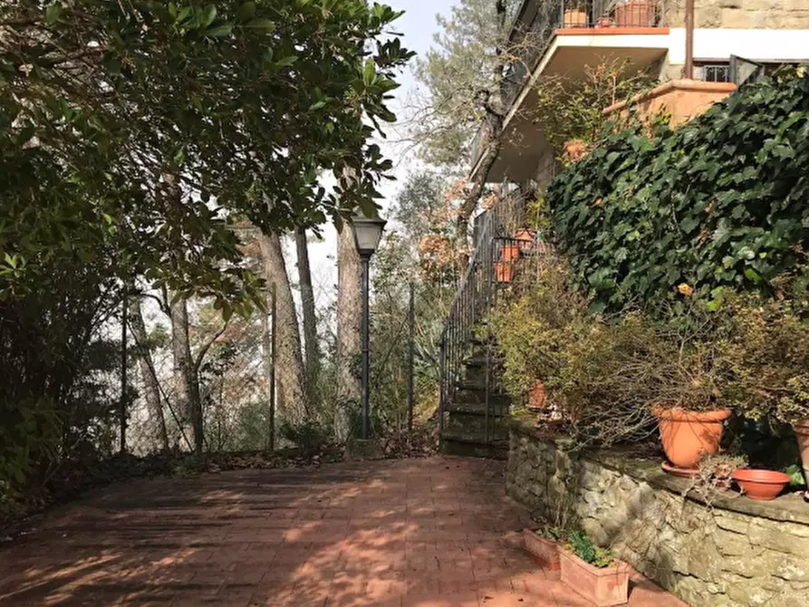 Immagine 2 di Villa in vendita  a Pelago