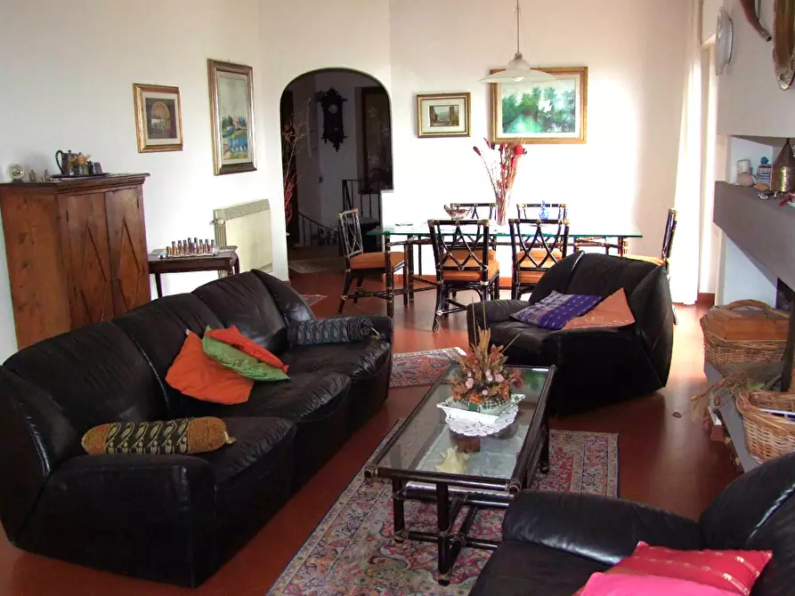 Immagine 10 di Villa in vendita  a Pelago