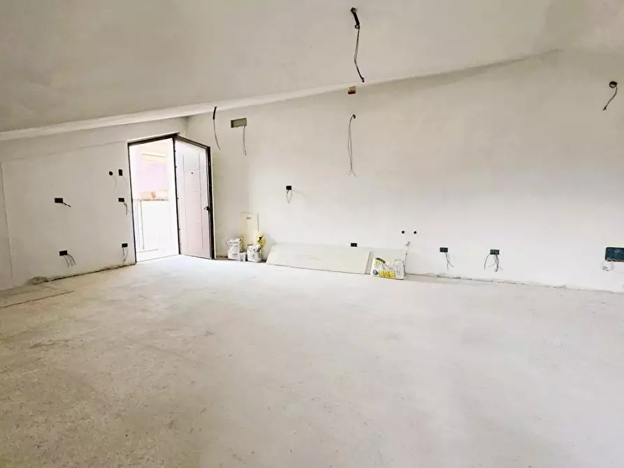 Immagine 12 di Appartamento in vendita  a Massa