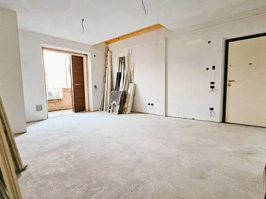 Immagine 3 di Appartamento in vendita  a Massa