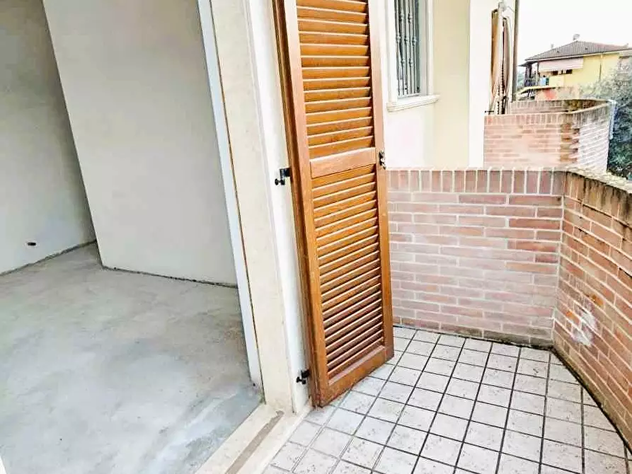 Immagine 7 di Appartamento in vendita  a Massa