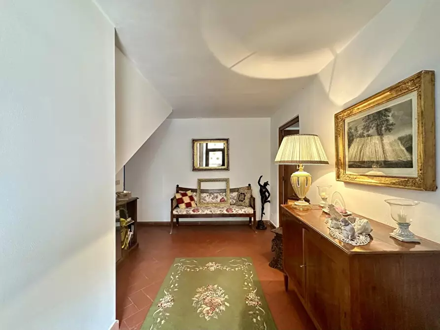 Immagine 22 di Villa in vendita  a Capannori