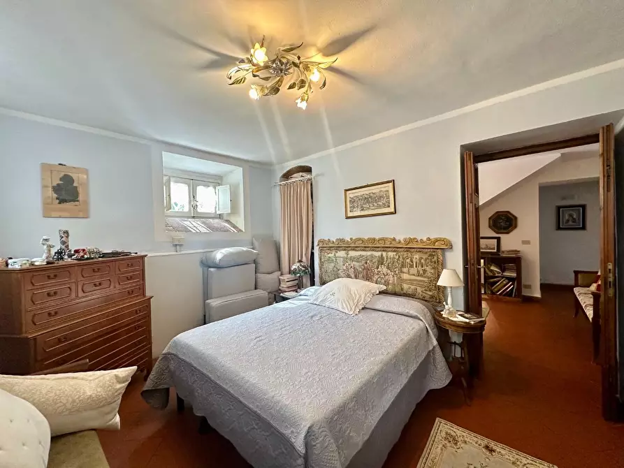 Immagine 30 di Villa in vendita  a Capannori