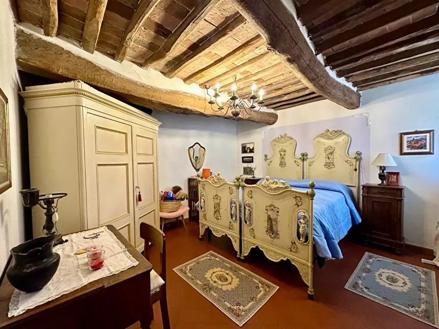 Immagine 29 di Villa in vendita  a Capannori