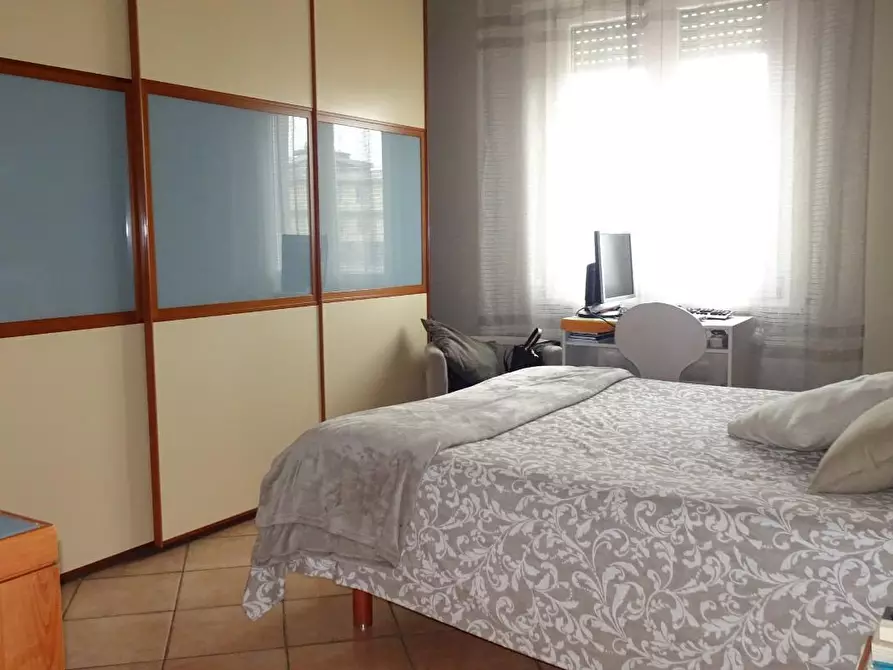 Immagine 27 di Mansarda in vendita  a Cascina