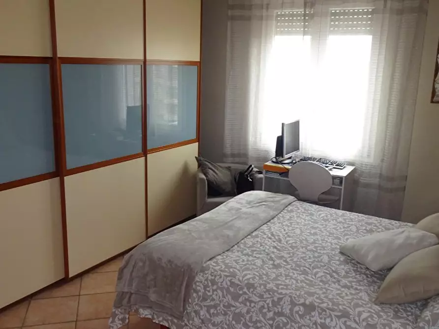 Immagine 28 di Mansarda in vendita  a Cascina