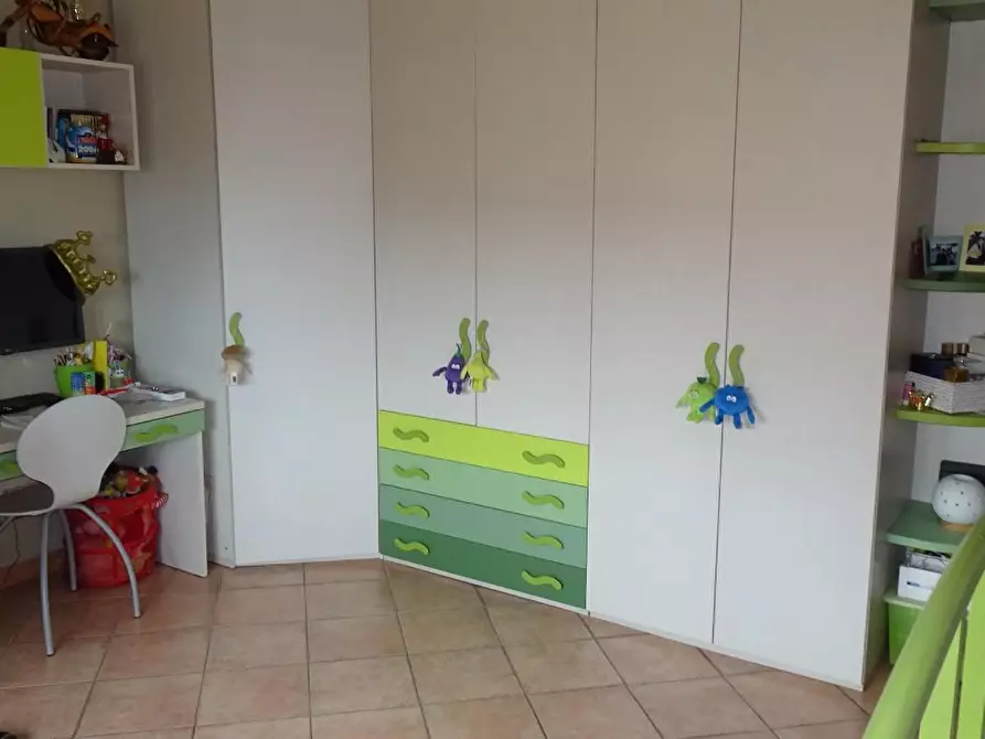 Immagine 21 di Mansarda in vendita  a Cascina